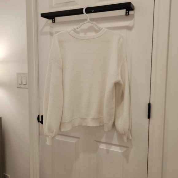RD Style White Ballon Sleeved Sweater WITH FLAW - Picture 2 of 8